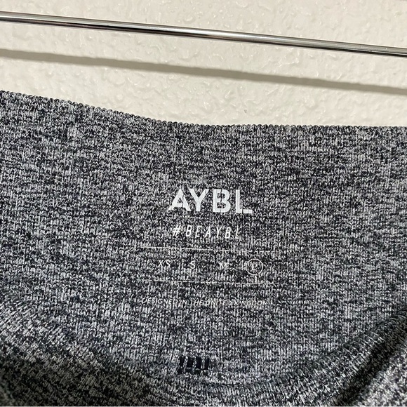 AYBL Ombré Gray Seamless Leggings - Picture 6 of 8